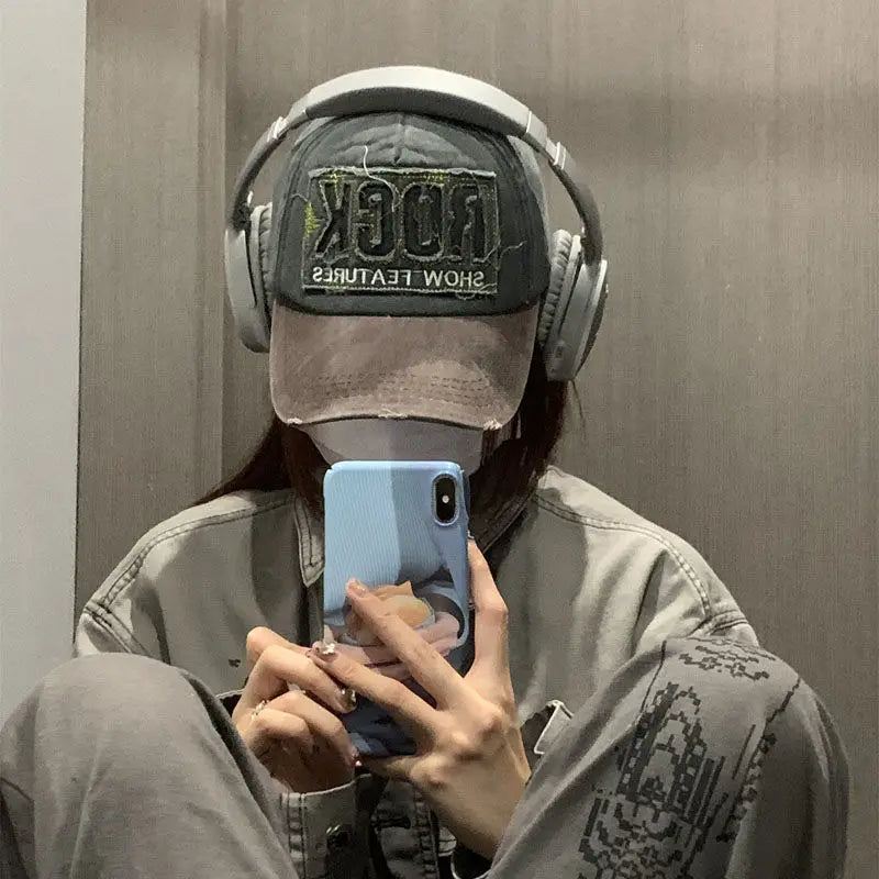 Vintage Rock Embro Cap