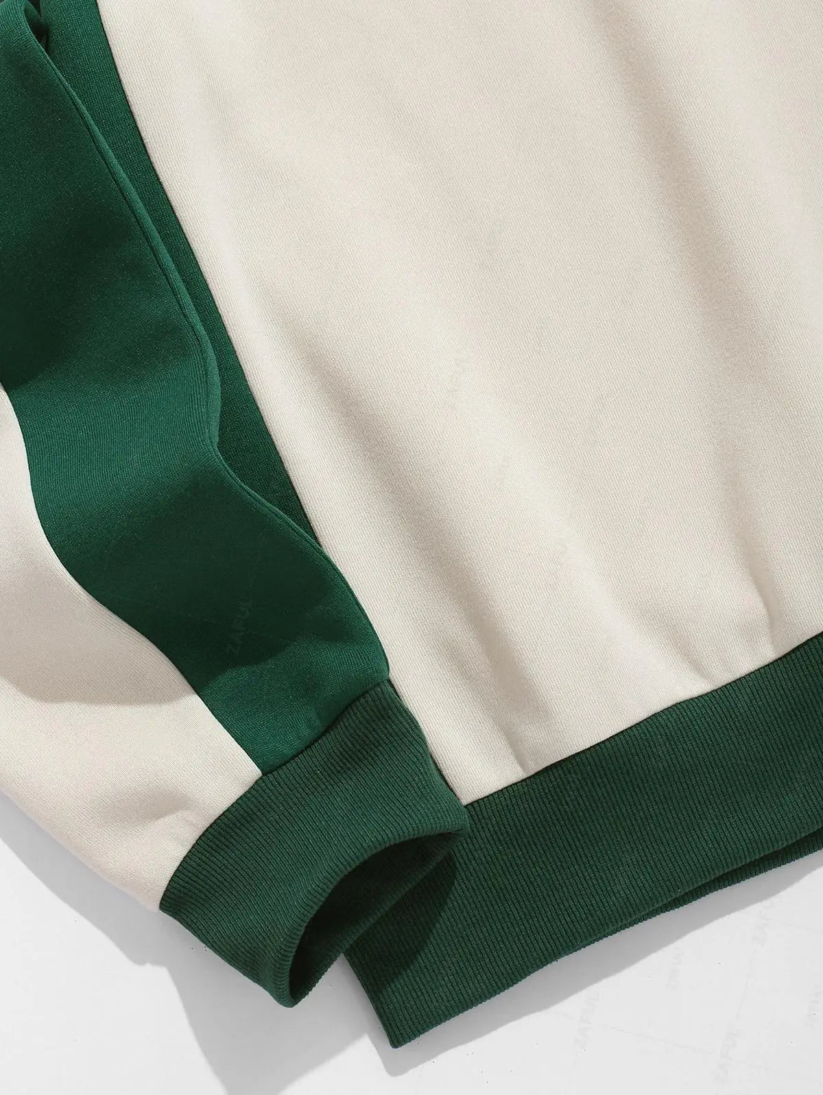 Paris Sport Hoodie – Cozy Streetstyle mit französischem Flair